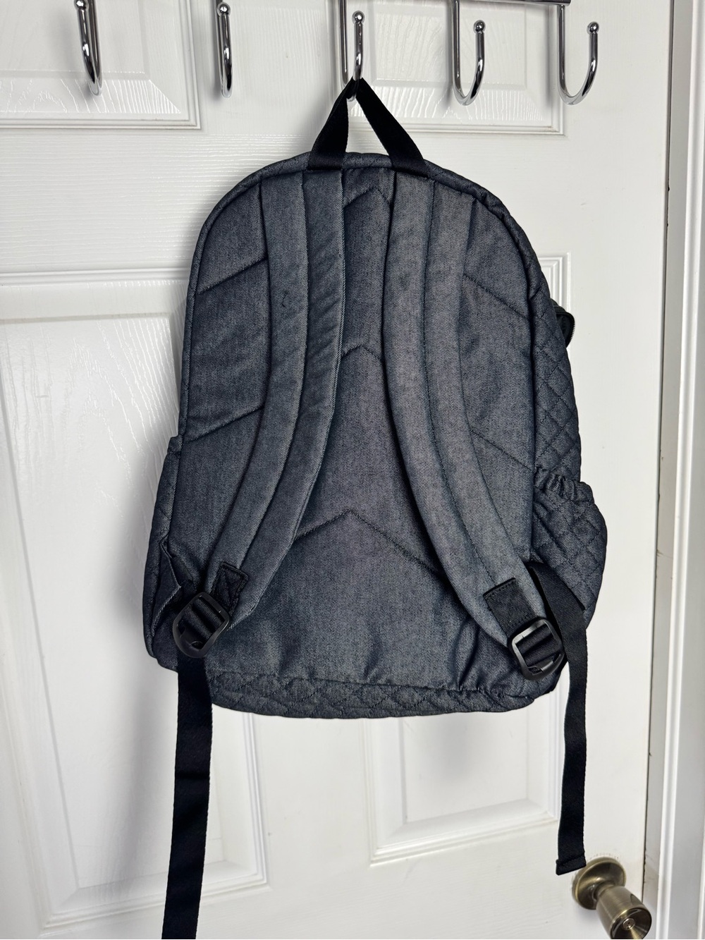 Vera Bradley Quilted Black Backpack with Front Zip Pocket New NWT - Picture 5 of 6